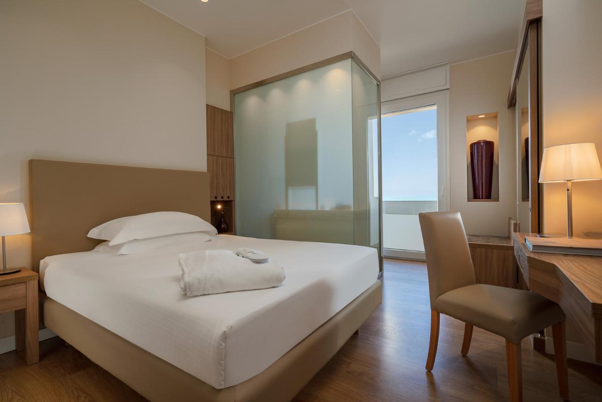 National Hotel Римини Екстериор снимка
