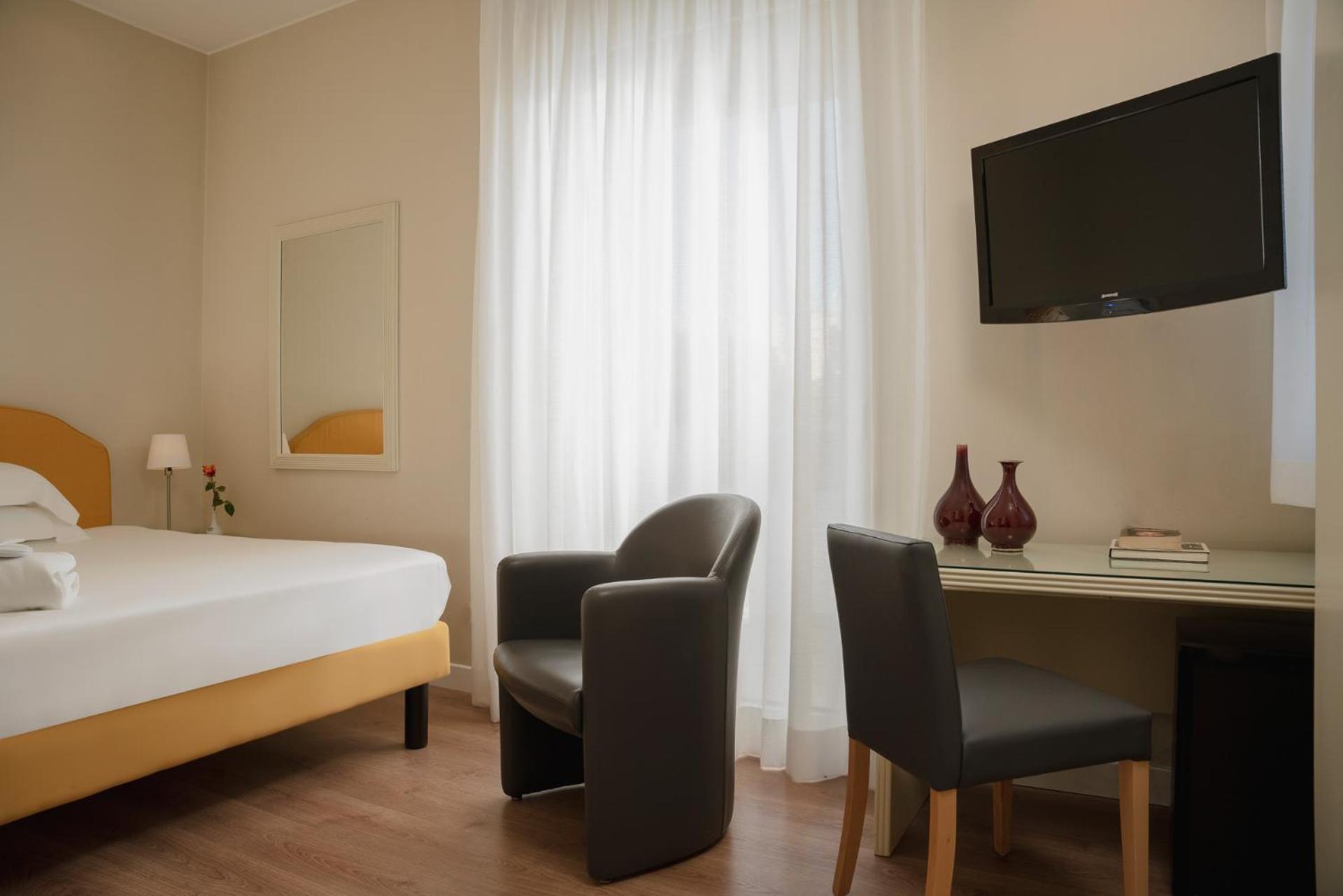 National Hotel Римини Екстериор снимка