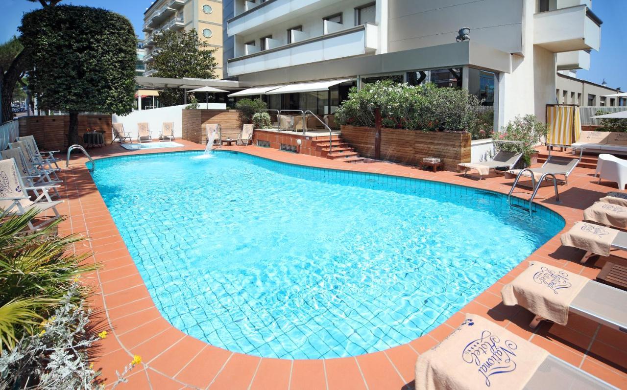 National Hotel Римини Екстериор снимка